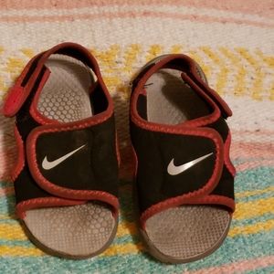 Nike Water Sandals 7c